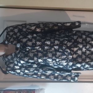 LILLY & TAYLOR  BLACK AND GOLD SILK,  EMBROIDERED SUIT, SIZE 6